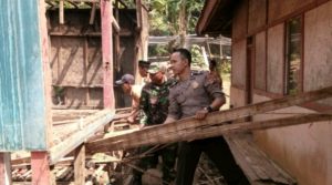 Babinkamtibmas Polres Purwakarta Bantu Pembangunan Rutilahu di Desa Tajur Sindang