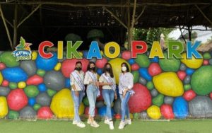 Mantap Nih, Cikao Park Purwakarta Gunakan Jasa SPG Cantik untuk Pengawasan Prokes