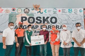 Pos Indonesia Bantu Korban Erupsi Gunung Semeru