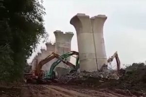 Viral Kecelakaan Kerja Pembongkaran Pilar Proyek Kereta Cepat, Begini Tanggapan KCIC