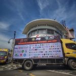 ACT Jawa Barat bersama AMS Jawa Barat, JNE Bandung, PWI Jawa Barat, dan MUI Jawa Barat, serta ratusan mitra ACT Bandung Raya mengirimkan bantuan kemanusiaan kepada korban bencana Gunung Semeru Jawa Timur. (Istimewa)