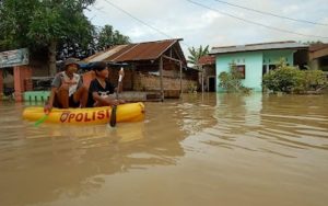 Sungai Bedagai Meluap, Ratusan Rumah di Sei Rampah Terendam Banjir