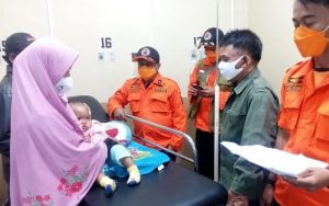 Duh! Seorang Bocah Tertimbun Longsor di Campaka Cianjur