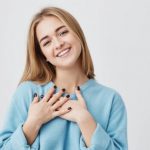 Ilustrasi tips memilih bra wanita