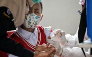 Kabupaten Karawang Belum Mulai Vaksinasi Anak, Ini Penyebabnya
