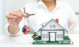 Yuk Simak Cara Menghadapi Pemilik Rumah Kontrakan yang Menyebalkan