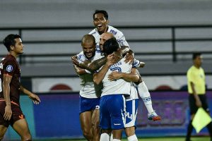 Persib Gagal Gulingkan Arema Fc di Puncak Klasemen Liga 1