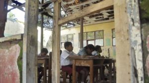 Pemkab Karawang Tak Mampu Perbaiki Ratusan Sekolah yang Rusak