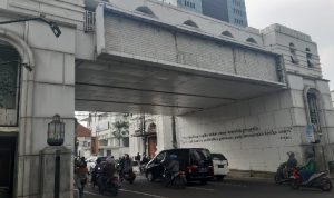Jembatan Asia Afrika Kota Bandung Kotor Bahkan Bau Pesing, Apa Tindakan Dishub?