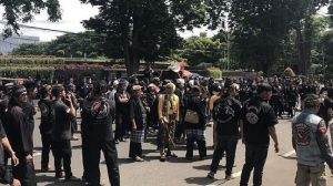 Di Gedung Sate Bandung, Berlangsung Aksi Masyarakat Desak  Arteria Dahlan dipecat Sebagai Anggota DPR RI
