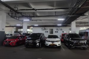 Belum Usai Soal Kejati Bicara Sunda, Arteria Dahlan Disorot Lantaran Pelat Nomor Kendaraan