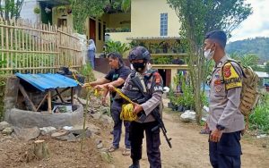 Warga Cikidang Lembang Temukan Mortir Sisa Perang Dunia II