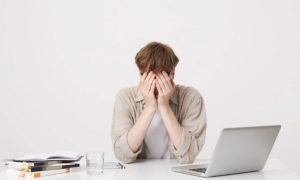 Agar Tidak Berlebihan, Begini Cara Mengatasi Overthinking di Rumah