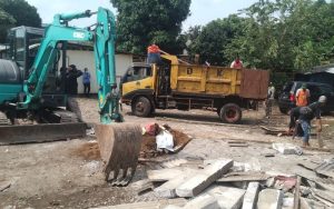 Ganggu Keindahan Kota dan Jadi transaksi Miras, Bangunan Liar di Purwakarta Ditertibkan