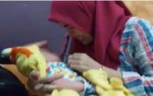 Kasus Penahanan Bayi di Tasikmalaya Berakhir Damai, Enung Bahagia Kembali Gendong Anaknya