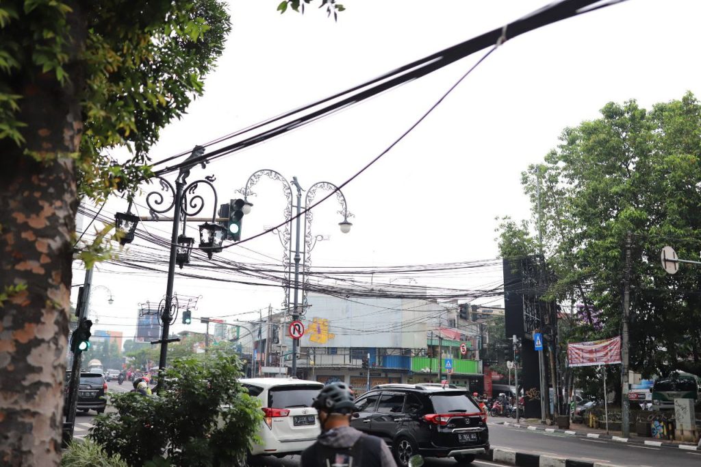 Akhir Februari, Seluruh Kabel di Jalan Juanda Kota Bandung Dipindahkan ke dalam Tanah