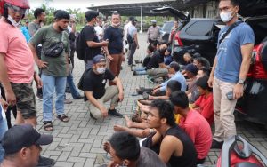 Kampung Narkoba  Digerebek Polisi, 16 Orang Diamankan