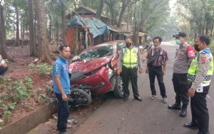 Honda Beat VS Avanza di Purwakarta, Satu Orang Tewas