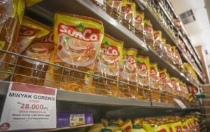 Harga Minyak Goreng di Garut Mulai Turun, Rudy Gunawan Pastikan Stok Aman