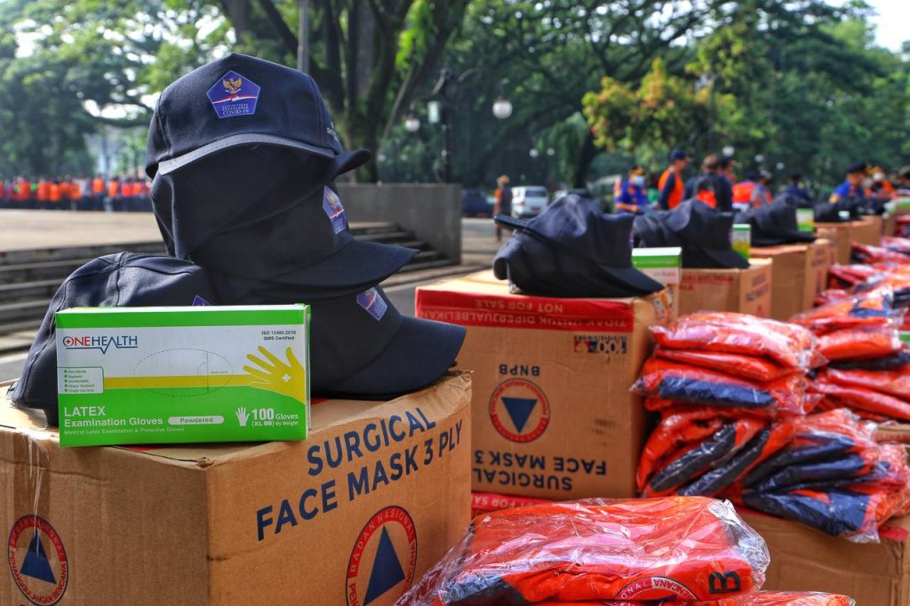 Dampak Varian Omicorn, Pemkot Bandung dan BNPB Bagikan 200 Ribu Masker