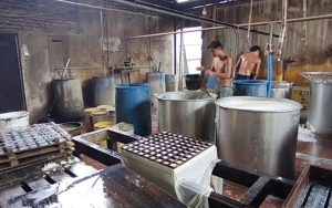 Kedelai Tembus 11 Ribu Per Kilo, Pengrajin Tahu dan Tempe di Cirebon Terpaksa Naikkan Harga Jual