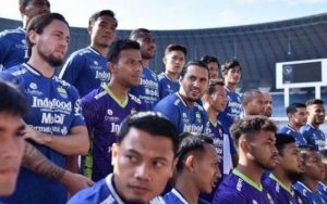 Robert Akan Rombak Pemain Persib Bandung, Ini Catan Robert