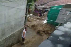 Banjir di Ngamprah Bandung Barat Rendam Puluhan Rumah, 90 Jiwa Mengungsi