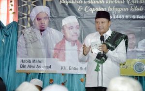 Uu Ruzhanul Minta Orang Tua Seimbangkan Pendidikan Duniawi dan Ukhrawi kepada Anak