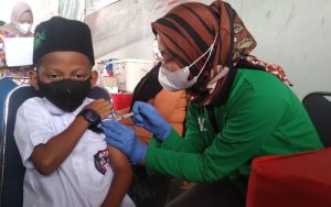 Lindungi dari Paparan Covid-19, Polres Purwakarta Gencar Lakukan Vaksinasi Anak