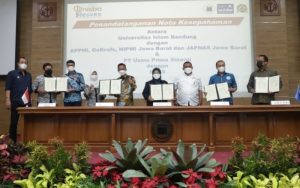 Resvex 2022, Unisba Beri Penghargaan Kepada Dosen dan Peneliti