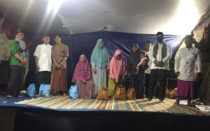 Baznas Santuni Ratusan Jompo dan Anak Yatim di Sukanagara Cianjur
