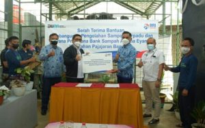 BRI Edukasi Masyarakat di Cicendo Kota Bandung Melalui Bank Sampah