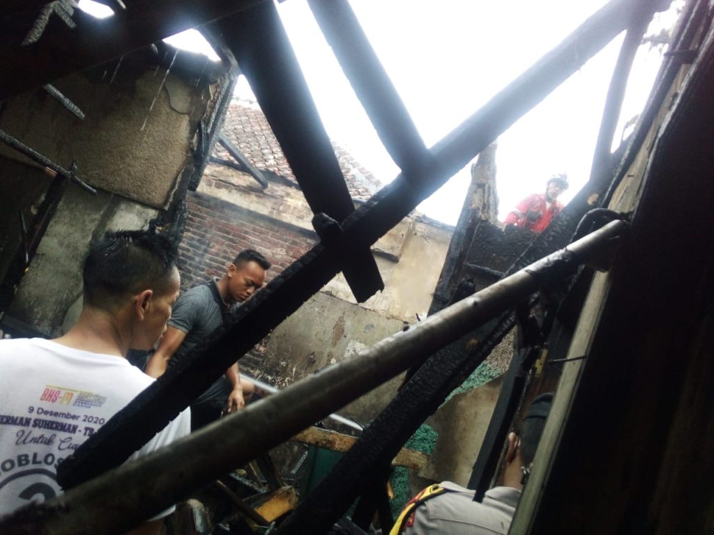 Rumah di Cianjur Terbakar, Seorang Tewas Terbakar