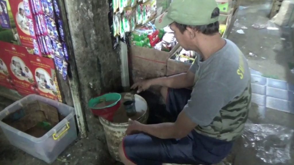 Ketersediaan Minyak Goreng di Pasar Tradisional Purwakarta Mulai Kosong