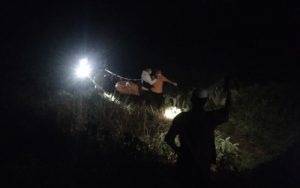 Mayat Pria Tanpa Identitas Ditemukan Membusuk di Sungai Ciherang Purwakarta