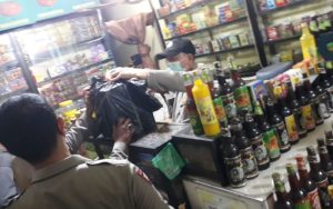Polisi di Purwakarta Terus Lakukan Razia Miras Jelang Bulan Ramadhan