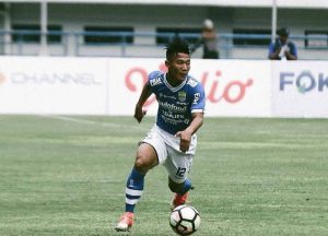 Henhen Pemain Persib Bandung Tidak Ingin Berpuas Hati