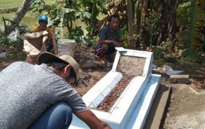 Duh! TPU di Kampung Cageundang Cianjur Nyaris Ambruk, Begini Kondisinya