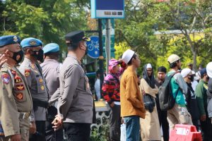 Ratusan Umat Islam Demo Minta Mentri Agama di Proses