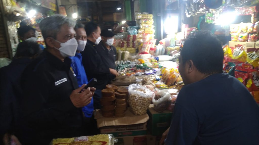 BPKN RI Dengar Keluhan Para Pedagang di Pasar Rebo Purwakarta