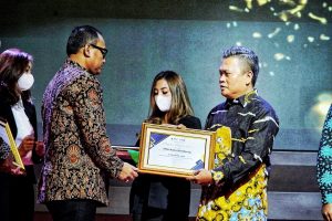 PWI Kota Bandung Dapat Anugrah Terbaik Kategori PWI Se-Jawa Barat Tahun 2022
