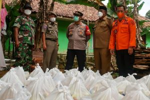 Ribuan Paket Bantuan dari Dana CSR Telah Disalurkan Pemkab Purwakarta
