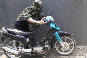 Warga Cicurug Sukabumi Hilang Motor Pas Buka Puasa