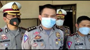 Olah TKP Tabrakan Maut, 6 Orang Penumpang Minibus Tewas, Petugas Tak Temukan Jejak Rem