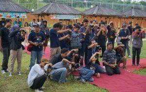 Ratusan Fotografer dari Berbagai Daerah Ramaikan Purwakarta Lautan Fotografee