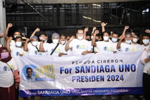 Pulihkan Ekonomi Bangsa, Sandi Muda Solid Cirebon Deklarasikan Menparekraf Sandiaga Uno