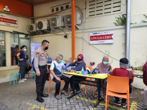 Genjot Capaian Vaksinasi, Polres Purwakarta Buka Gerai Vaksin On The Road