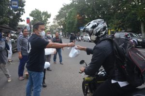 Tradisi Berbagi Takjil Ramadhan PWI Kota Bandung, Harus Dipertahankan