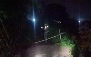 Jalan Alternatif di Desa Citalang Purwakarta Terputus
