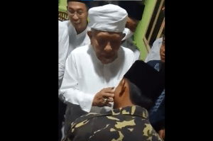 Nasihati Anggota Banser, KH Syukron Makmun: Kiyainya Tidak Dijaga, Gereja yang Malah Dijaga